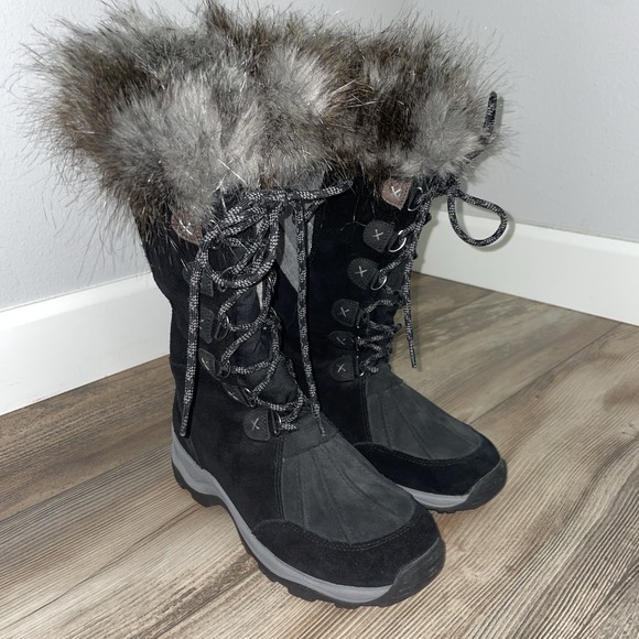 Clarks Wintry Hi Tall Black Suede Boots Womens Size 8 M Thinsulate Faux Fur - Picture 9 of 10